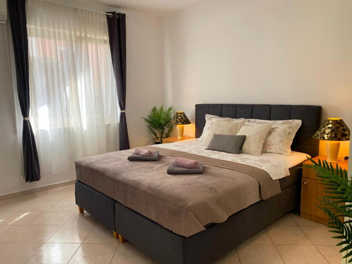 Aurelis Apartments Porec Esterno foto