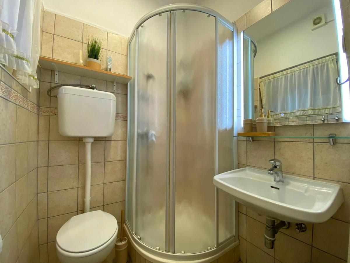Aurelis Apartments Porec Esterno foto